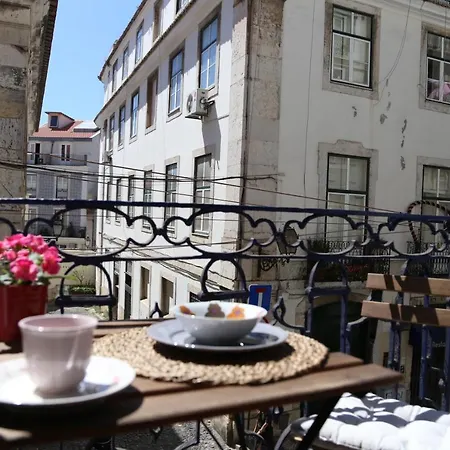 Saudade ゲストハウス *